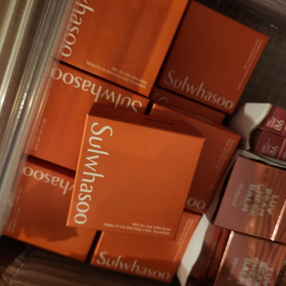 Skincare travel size Sulwhasoo - Picture 3 of 3